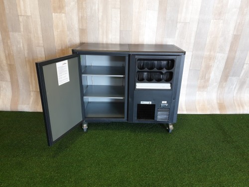 INACTIEF: defect  straks eruit halen Koelkast 1 deurs met flessennest